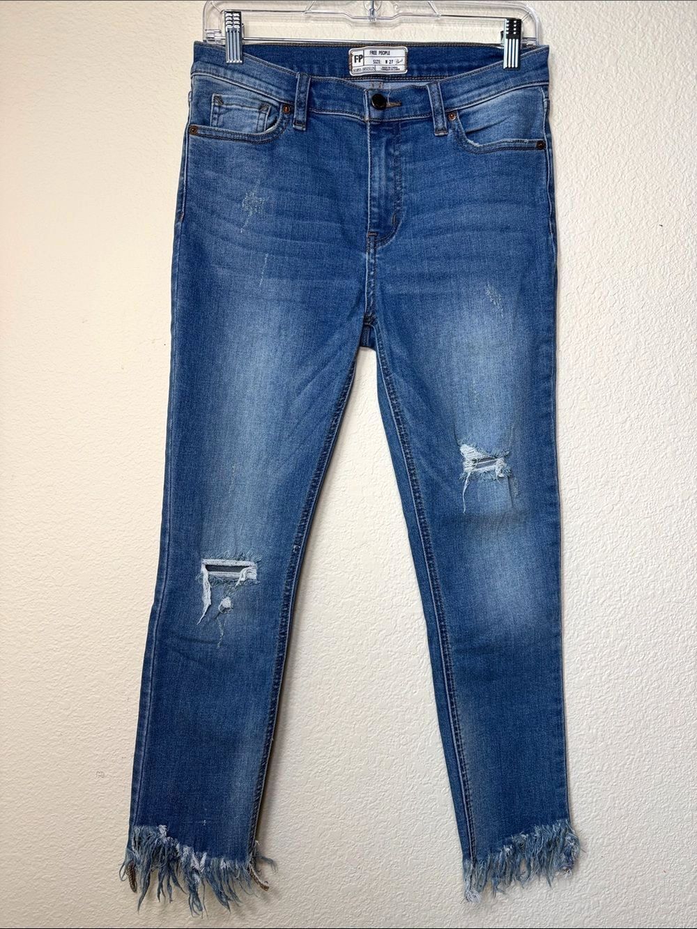 Free People Distressed Cropped Skinny Jeans 27 Short W27 Fringe Hem Denim Blue